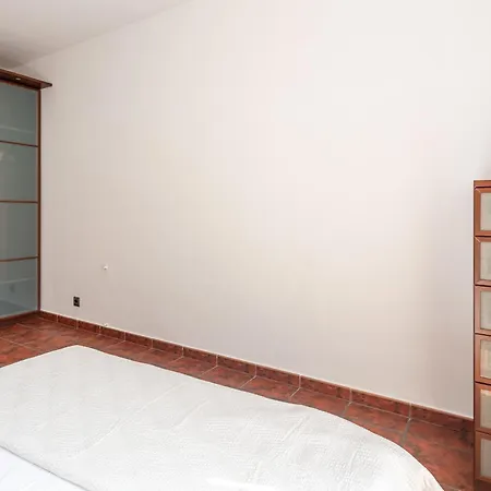 Дом отдыха Roselles *